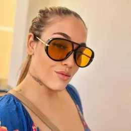 Julia Vianna